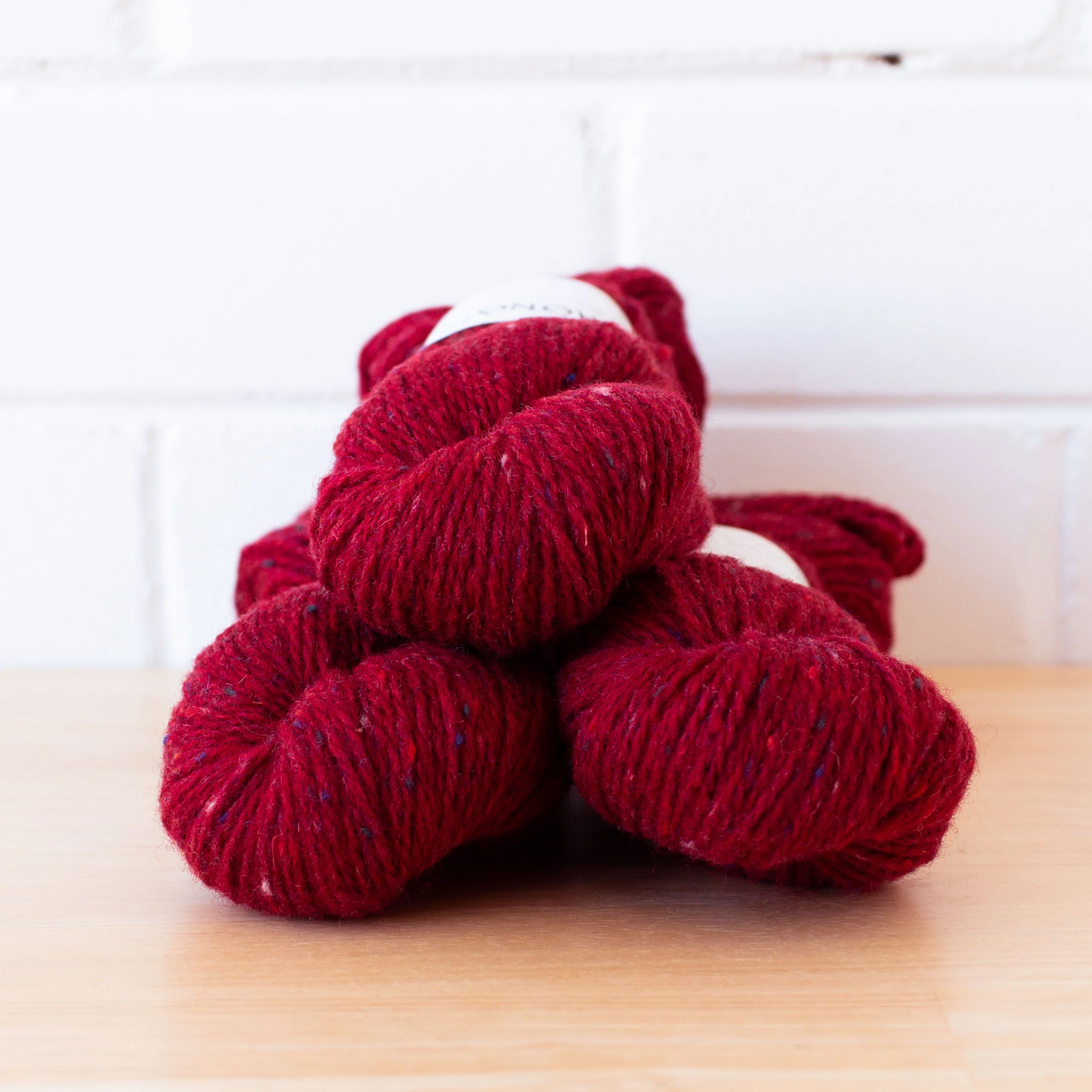 Loch Lomond GOTS By BC Garn Fire Red 11 Loom Spindle
